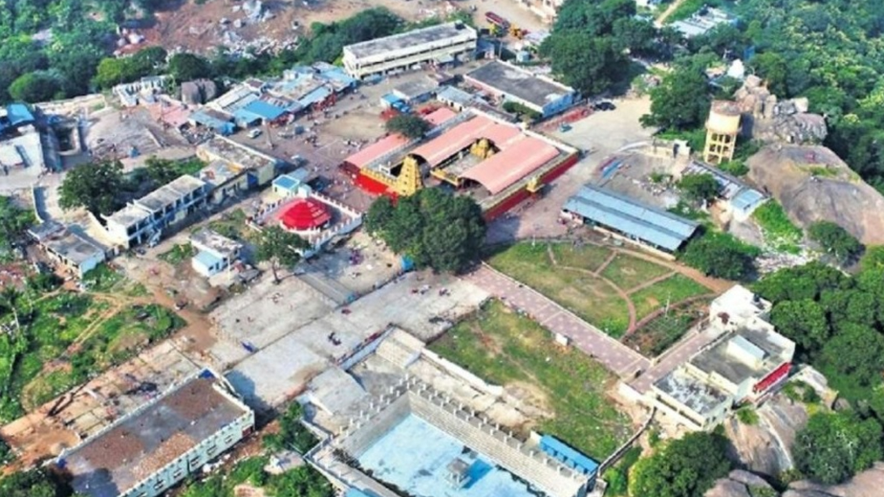 కొండగట్టు ఆలయ అభివృద్ధికి 100 కోట్లు విడుదల.. జీవో జారీ చేసిన తెలంగాణ ప్రభుత్వం